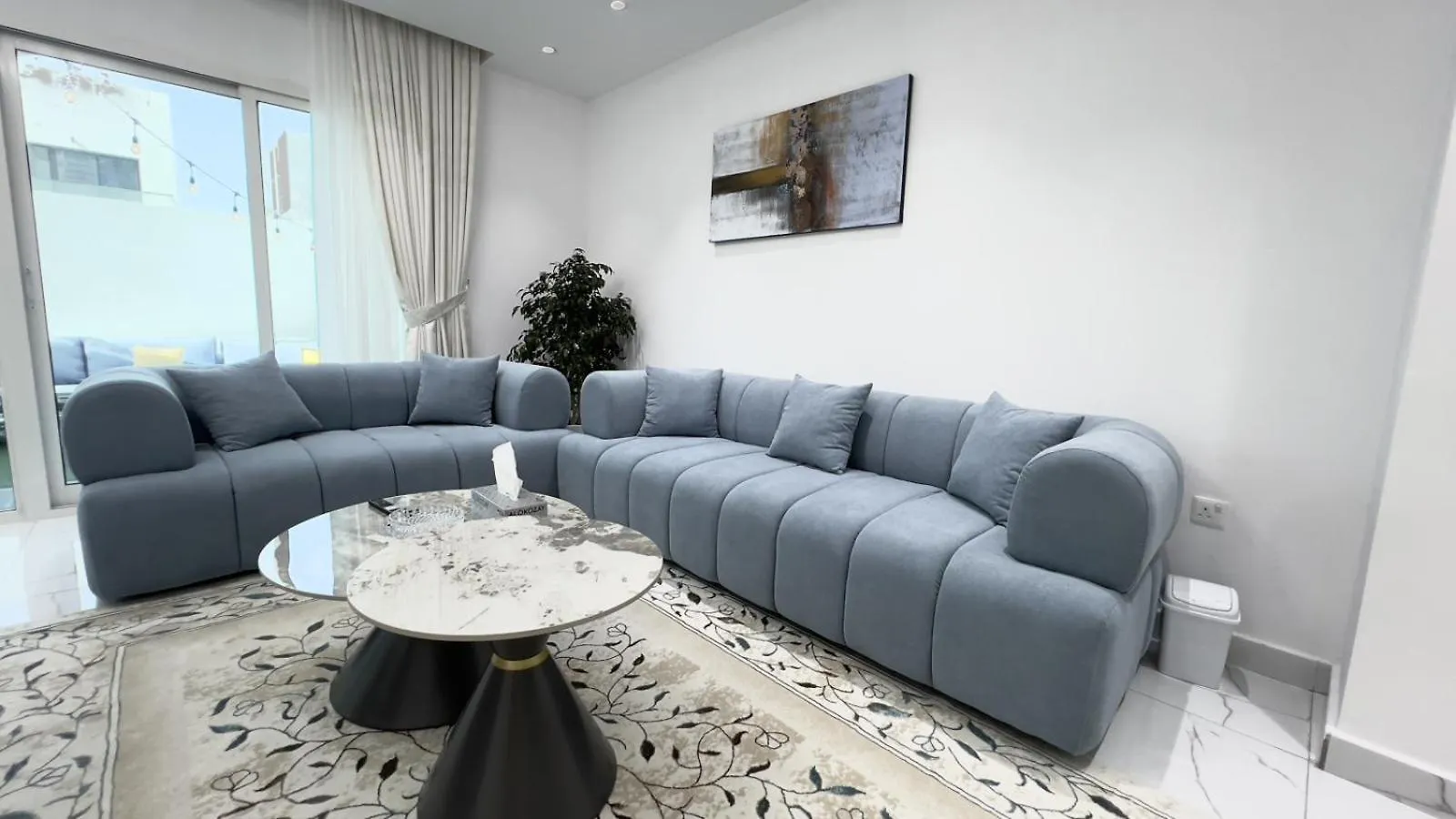 펜션 Beautifully Furnished 3-Bedroom Townhouse In Al Furjan 두바이