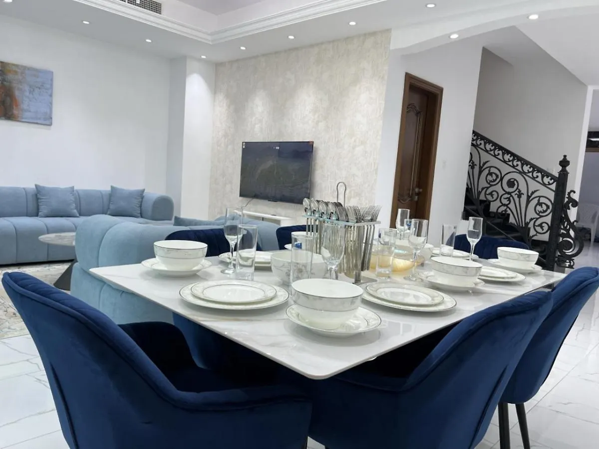 펜션 Beautifully Furnished 3-Bedroom Townhouse In Al Furjan 두바이